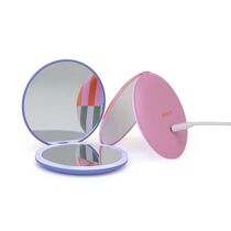 Kikkerland - Inkerie LED Pocket Mirror - 3.5 inches diameter / Beauty