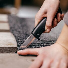 Fiskars - Builder's Knife with Sharpener / Home and Kitchen Kitchen Home & Kitchen