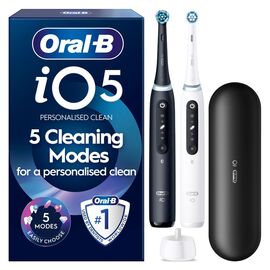Oral B - iO5 Electric Toothbrush - Black & White - 2-Pack / Health and Personal Care Uncategorized (Beauty)