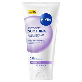 Nivea - Essentials Sensitive Day SPF 15 - 50 ml / Beauty Αταξινόμητα (Ομορφιά)