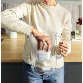 BRITA Style ESSENTIAL XL Water Filter Jug (Dark Blue) + 3 x MX Pro Pure Performance Filters Κουζίνα Σπίτι & Κουζίνα