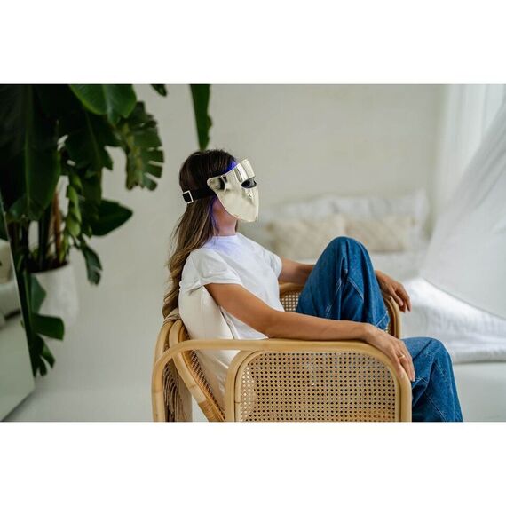 Beautifly - Light Therapy Mask Aura Gold / Beauty Wellness Personal Care