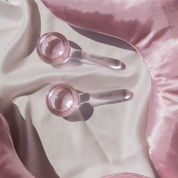 doozie - Facial Ice Globes 2-Pack Light Pink / Beauty Αξεσουάρ Ομορφιάς Γυναικεία Περιποίηση
