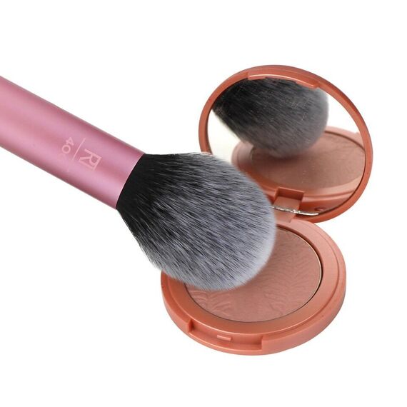 Real Techniques - Blush Brush / Beauty Tools & Accessories Makeup
