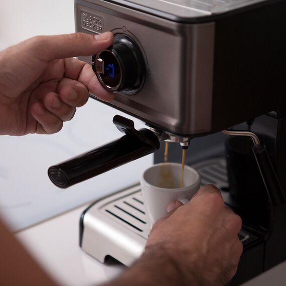 Espresso coffee maker Black+Decker BXCO1200E (1200W) Καφετιέρες Συσκευές