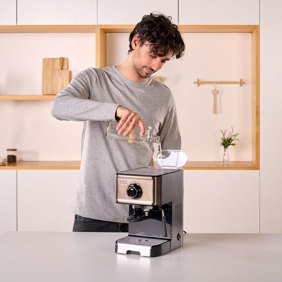 Espresso coffee maker Black+Decker BXCO1200E (1200W) Καφετιέρες Συσκευές