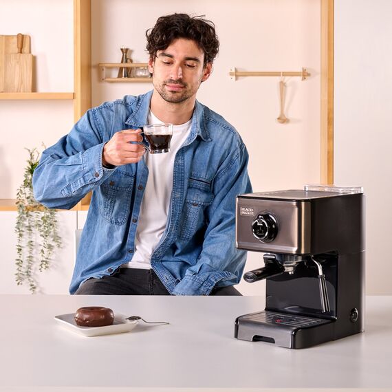 Espresso coffee maker Black+Decker BXCO1200E (1200W) Καφετιέρες Συσκευές