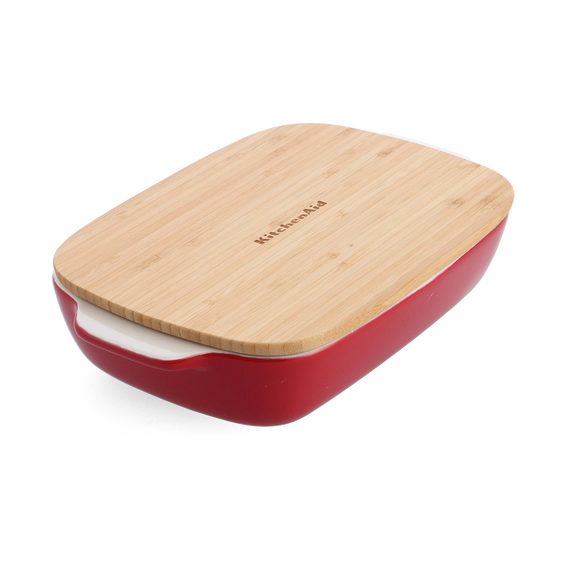 KitchenAid - Medium Baker with Lid - Empire Red / Home and Kitchen