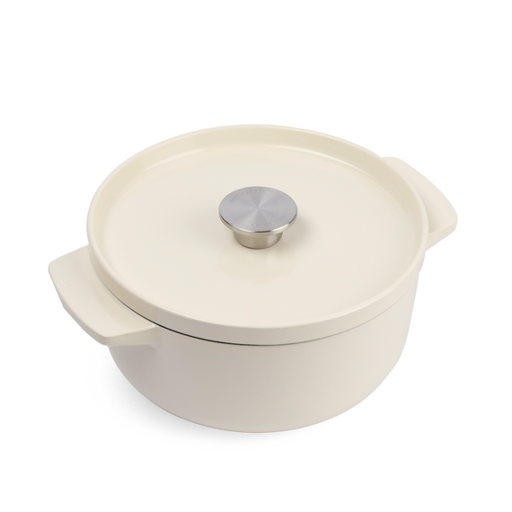 KitchenAid - KA-Casserole - Almond Cream - 22 cm / Home and Kitchen