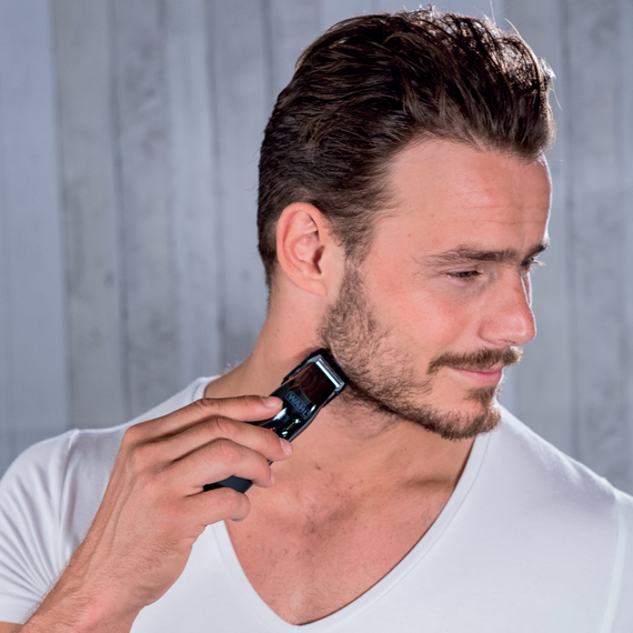 Wahl -  Groomsman Rechargeable Trimmer / Health and Personal Care