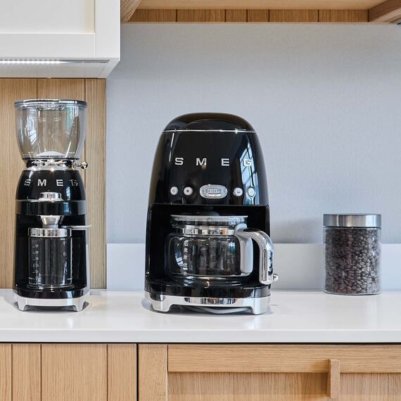Smeg 50's Style Drip Filter Coffee Machine DCF02BLEU Black