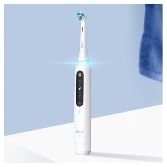 Oral-B - iO5s Quite White - Electric Toothbrush / Health and Personal Care Oral Care Personal Care