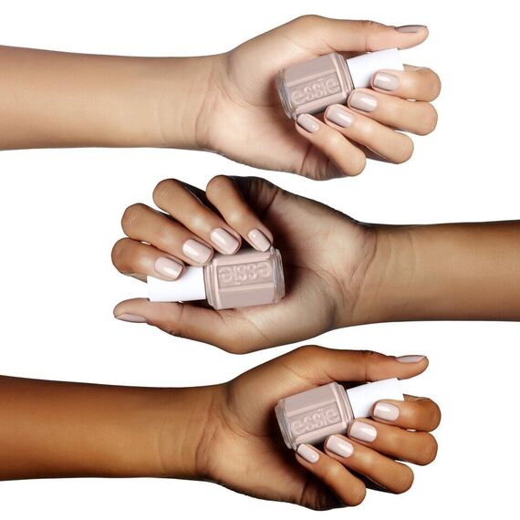 Essie - Nail Polish  - 121 Topless and Barefoot / Beauty Nails Makeup